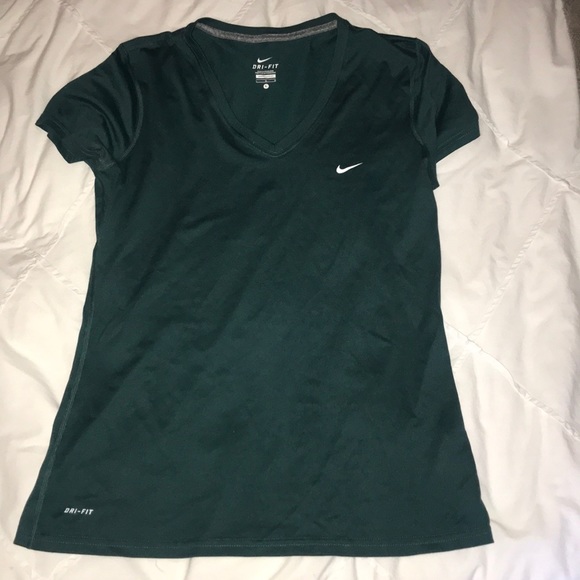 Nike short sleeve dri-fit - Picture 1 of 2